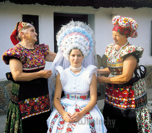 hungary dressing style