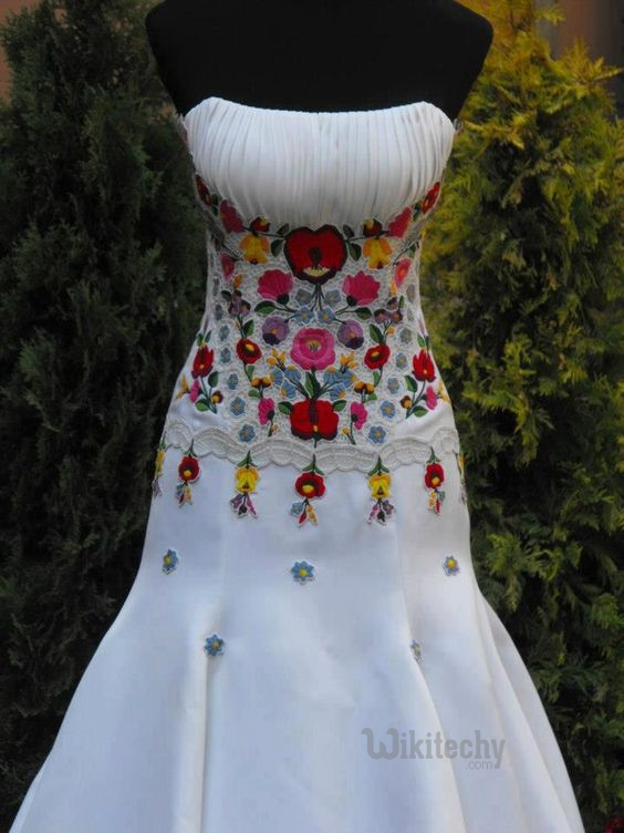 hungary traditional costume